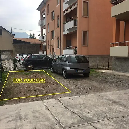 Near Apartment *